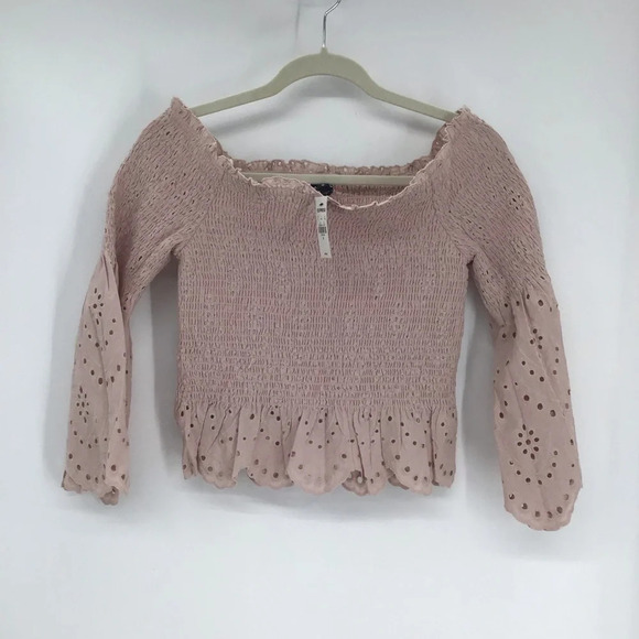 Express Women’s Smocked Eyelet Bell Sleeve Cropped Blouse Spring NWT Size M - Picture 2 of 8